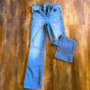 American Eagle Next Level Stretch “Kick Boot” size 4 short